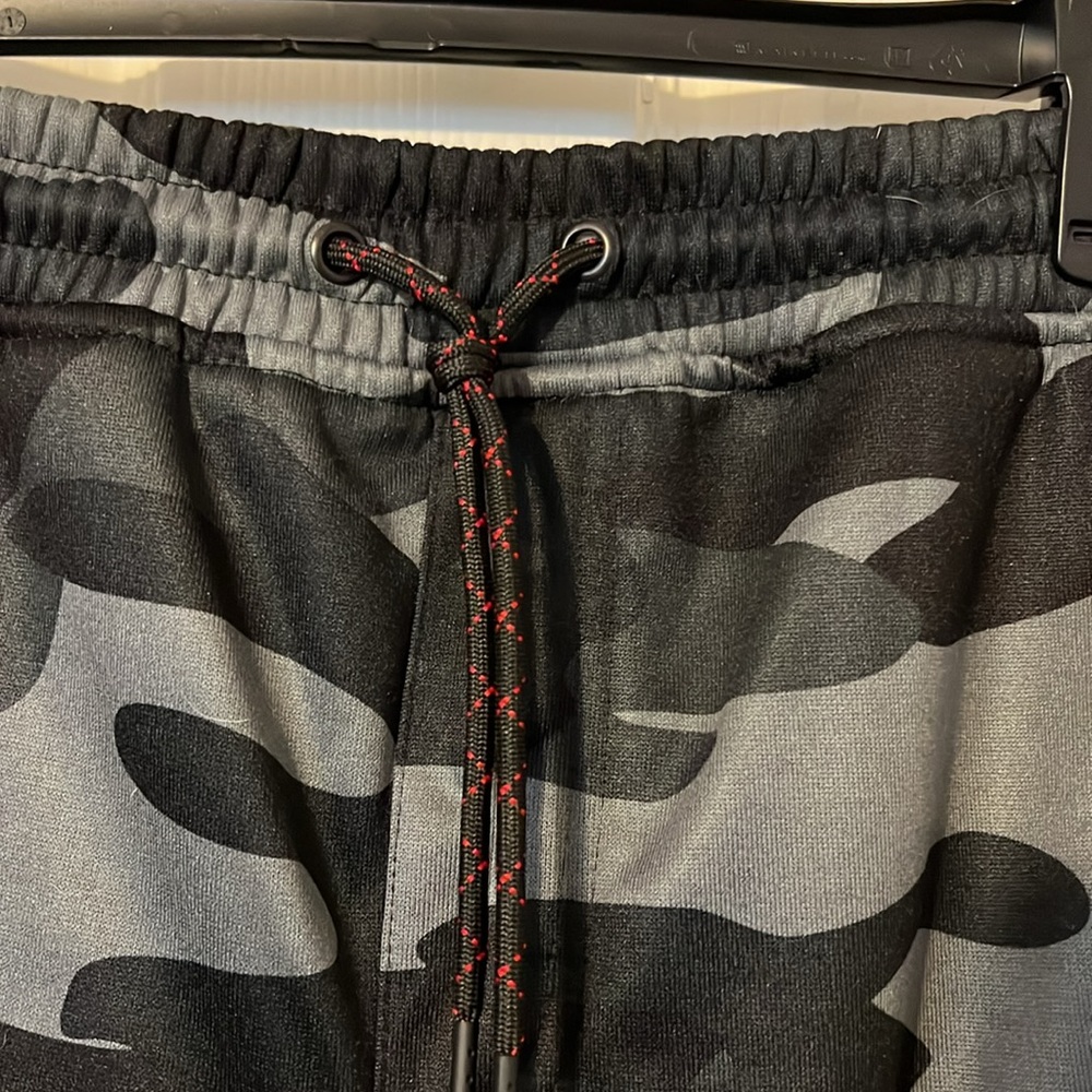 Sweatpants - Picture 2 of 8